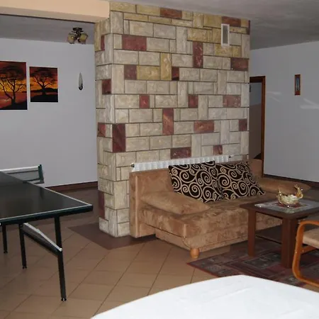 Willa Pod Debami - Sala Zabaw - Malpi Gaj - Blisko Centrum Guest house Rabka