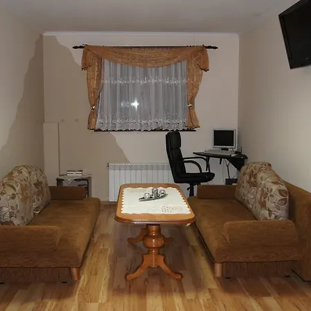 Pensionat Willa Pod Debami - Basen, Sala Zabaw - Malpi Gaj - Blisko Centrum 3*