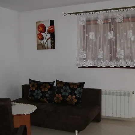 Pensjonat Pod Dębami *
