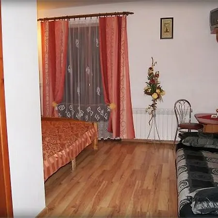 Pensjonat Pod Dębami *