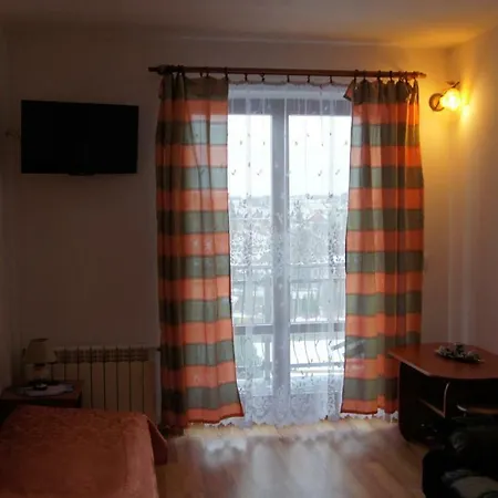 Willa Pod Debami - Basen, Sala Zabaw - Malpi Gaj - Blisko Centrum Pensionat Rabka